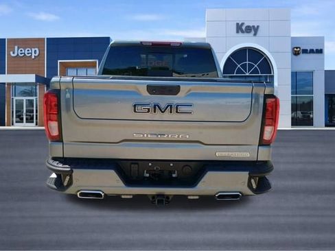 Used 2023 GMC Sierra 1500 Elevation w/ Elevation Premium Package AWD/4WD image 4