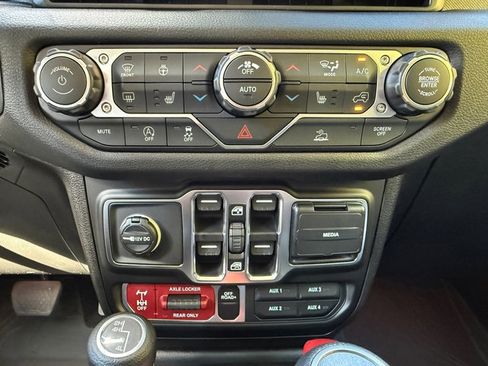 New 2026 Jeep Wrangler Unlimited Sport image 26