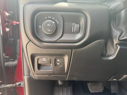 Used 2025 RAM 1500 Big Horn AWD/4WD image 21