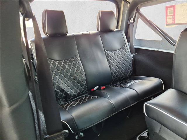 Used 2018 Jeep Wrangler Sport AWD/4WD image 16