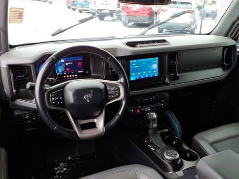 Used 2021 Ford Bronco Black Diamond w/ Sasquatch Package image 5