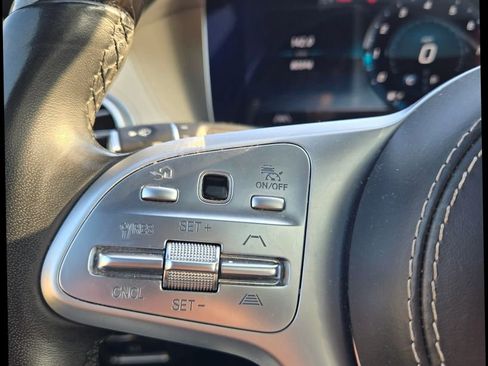 Used 2020 Mercedes-Benz S 560 Sedan image 22