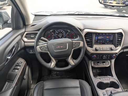 Used 2023 GMC Acadia Denali w/ Denali Technology Package FWD image 30