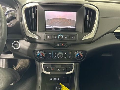 Used 2023 GMC Terrain SLE w/ Driver Convenience Package image 22