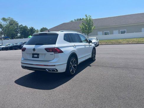 Certified 2022 Volkswagen Tiguan SEL R-Line AWD/4WD image 5