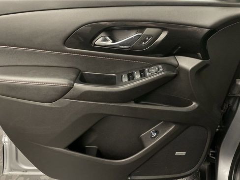 Used 2023 Chevrolet Traverse RS w/ LPO, Floor Liner Package image 17