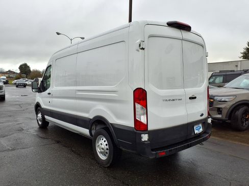 Used 2023 Ford Transit 250 Base image 9