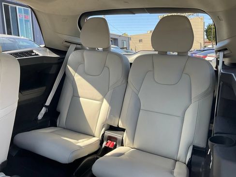 Used 2023 Volvo XC90 T8 Ultimate w/ Lounge Package AWD/4WD image 41