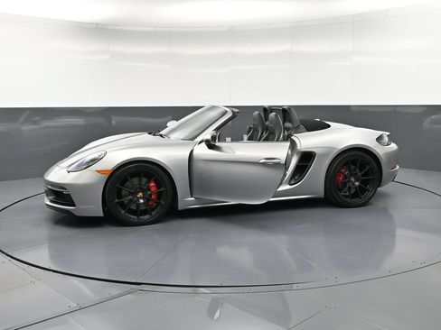 Certified 2021 Porsche 718 Boxster GTS RWD image 34
