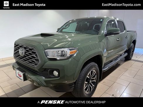 Certified 2022 Toyota Tacoma TRD Sport image 1