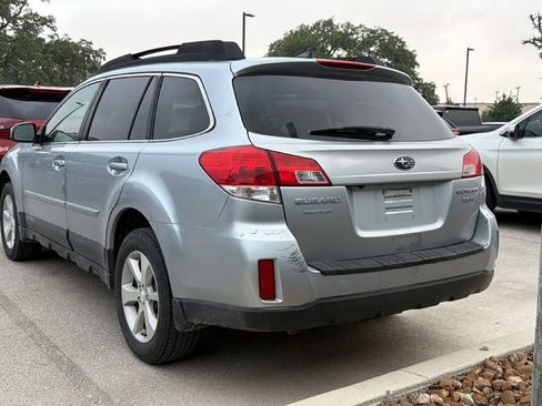 Used 2013 Subaru Outback 3.6R Limited AWD/4WD image 7