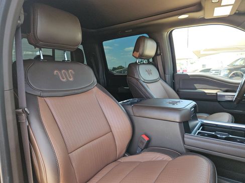 Used 2024 Ford F250 King Ranch w/ Chrome Package AWD/4WD image 30