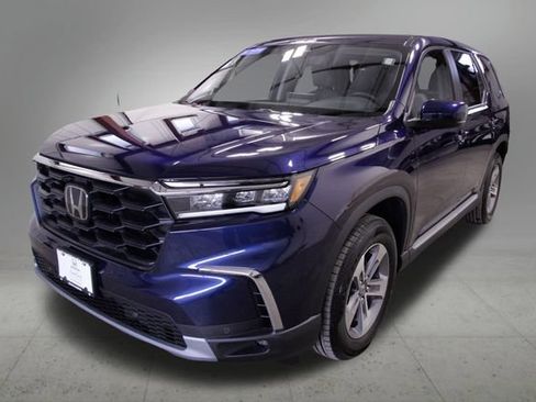 Certified 2025 Honda Pilot EX-L image 1