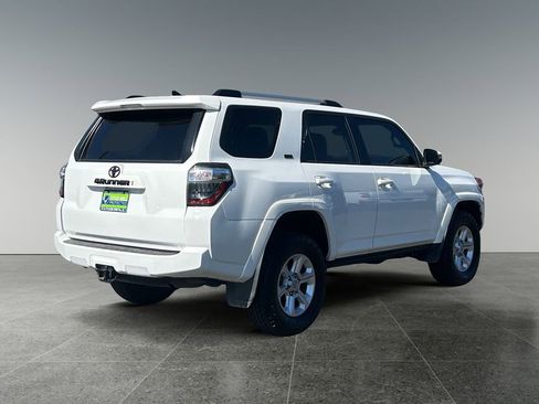 Used 2020 Toyota 4Runner SR5 Premium image 8