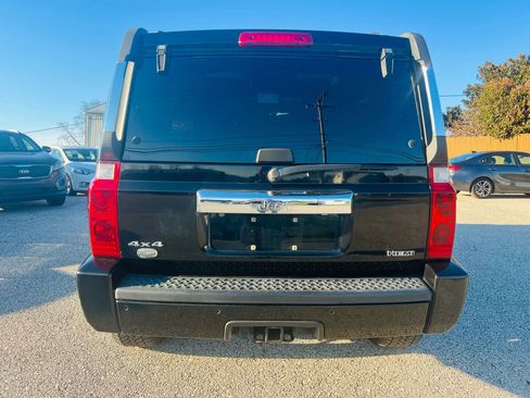 Used 2008 Jeep Commander Overland image 6