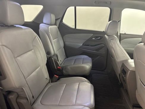 Used 2020 Chevrolet Traverse Premier image 16