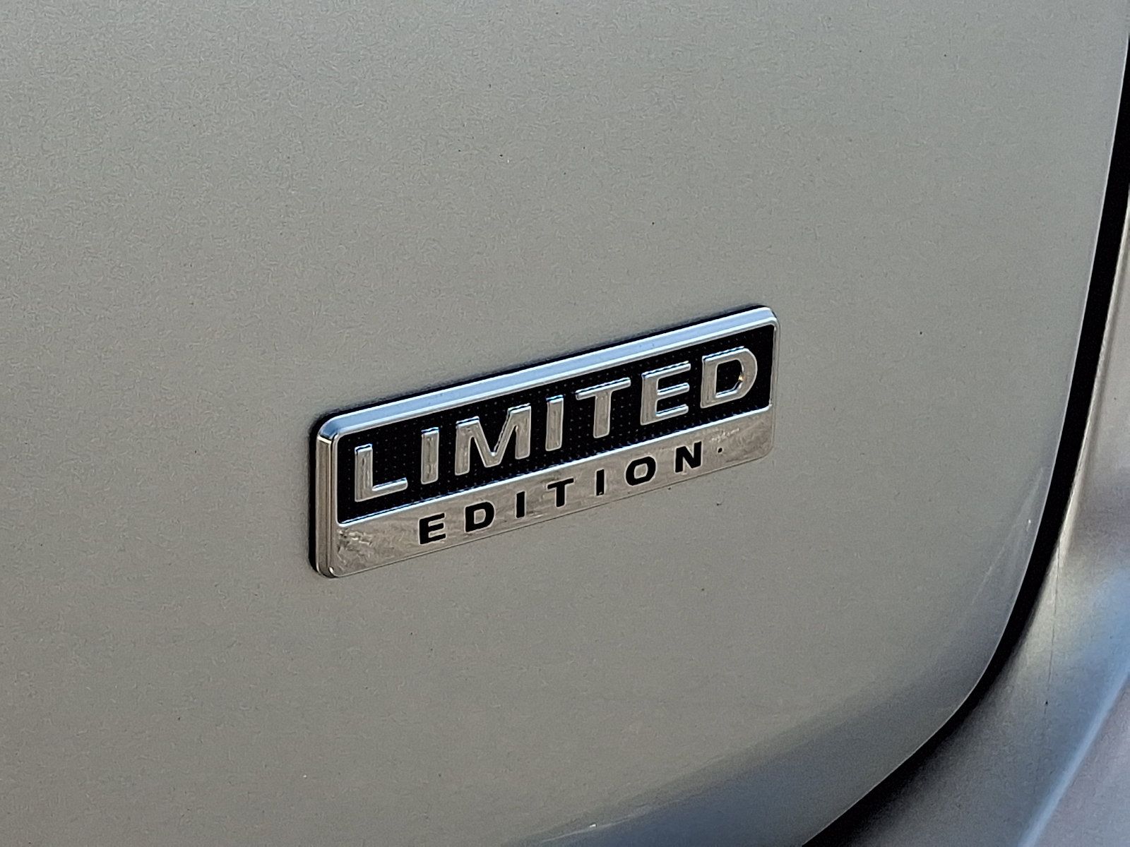 Used 2020 Mitsubishi Outlander LE FWD image 31