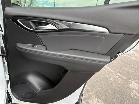 Used 2024 Buick Envision Preferred image 12