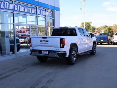 New 2025 GMC Sierra 1500 SLE