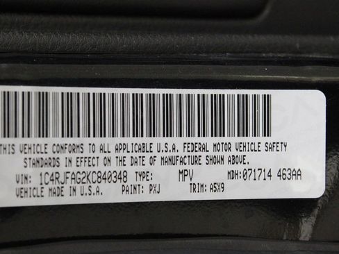 Used 2019 Jeep Grand Cherokee Laredo image 23