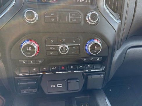 Used 2022 GMC Sierra 1500 AT4 w/ AT4 Premium Package image 17