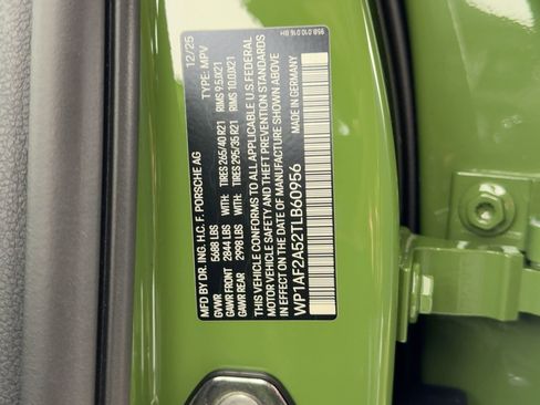 New 2026 Porsche Macan GTS image 21