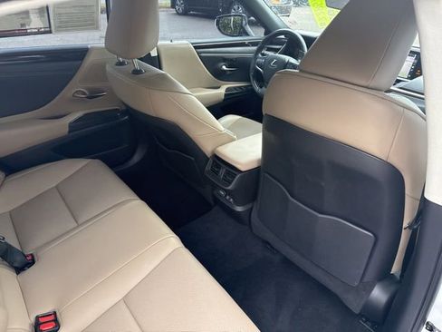 Used 2020 Lexus ES 350 w/ Premium Package FWD image 17
