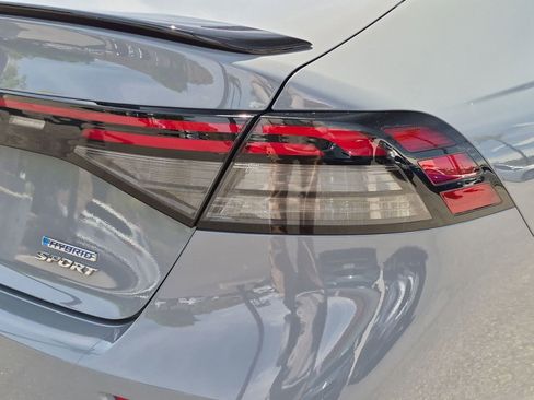 Used 2023 Honda Accord Sport image 11