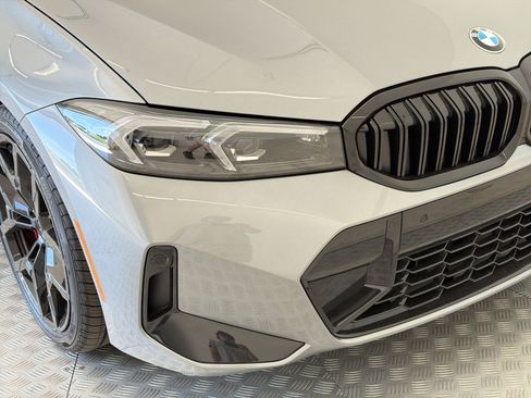 New 2026 BMW 330i xDrive Sedan w/ M Sport Package AWD/4WD image 11