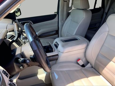 Used 2018 GMC Yukon Denali w/ Denali Ultimate Package AWD/4WD image 8