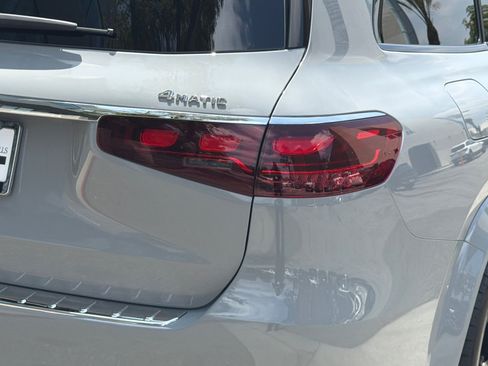 New 2026 Mercedes-Benz GLS 580 4MATIC image 28