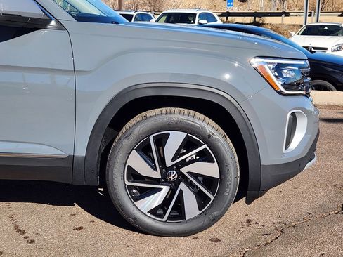 New 2026 Volkswagen Atlas SEL image 28