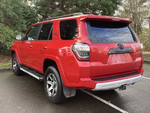 Used 2020 Toyota 4Runner TRD Off-Road Premium image 12