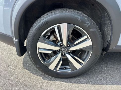 Used 2023 Nissan Rogue SL AWD/4WD image 31