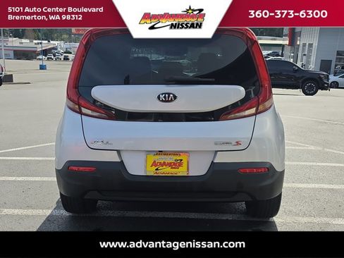 Used 2021 Kia Soul S FWD image 4