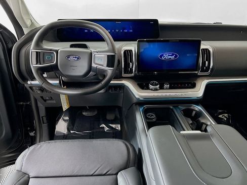 New 2026 Ford Expedition Max Platinum w/ Driver's Package AWD/4WD image 28