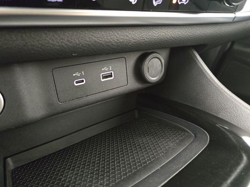 Used 2023 Nissan Rogue SV image 26