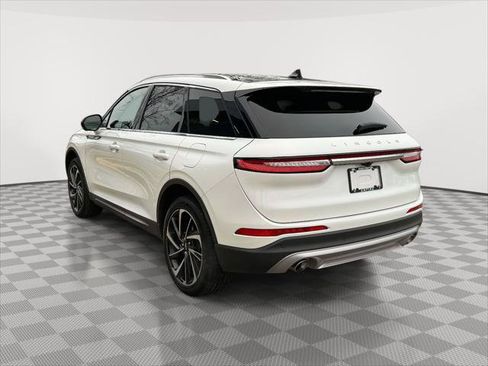 Used 2023 Lincoln Corsair Reserve w/ Equipment Group 201A image 5