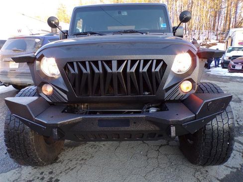 Used 2014 Jeep Wrangler Sport w/ Quick Order Package 24S AWD/4WD image 2