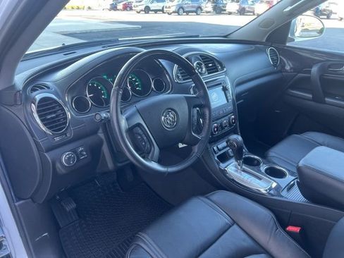 Used 2017 Buick Enclave Premium image 19