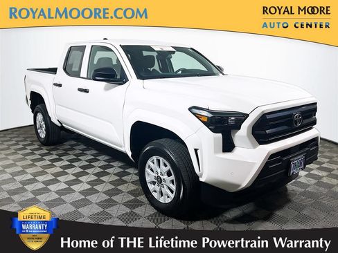 Certified 2025 Toyota Tacoma SR RWD image 1
