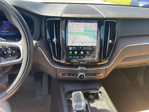 Used 2022 Volvo XC60 T8 Inscription w/ Advanced Package AWD/4WD image 16
