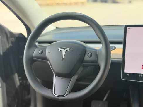Used 2023 Tesla Model 3 Standard Range RWD image 25