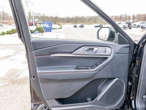 New 2026 Ford Explorer ST-Line image 32