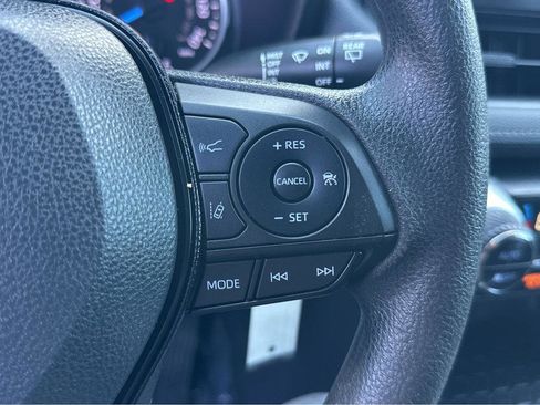 Used 2019 Toyota RAV4 LE image 23