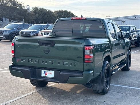 Used 2023 Nissan Frontier SV w/ SV Convenience Package image 9
