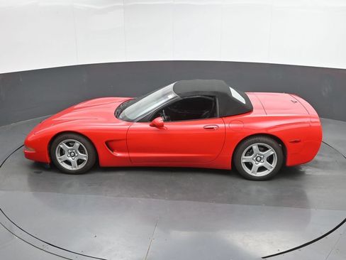Used 1998 Chevrolet Corvette Convertible w/ Memory Pkg RWD image 27