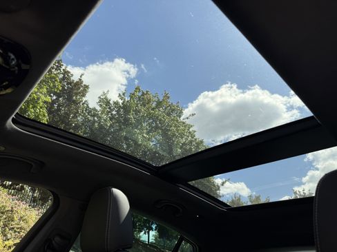 Certified 2025 Maserati Grecale Modena image 28