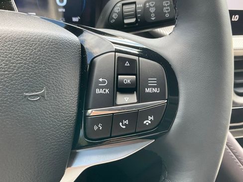 Used 2026 Ford Explorer Platinum AWD/4WD image 5