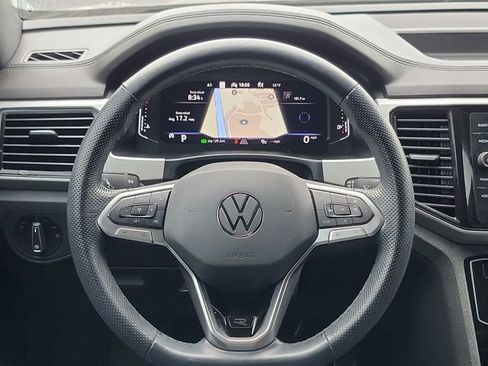 Used 2022 Volkswagen Atlas Cross Sport SEL R-Line image 11